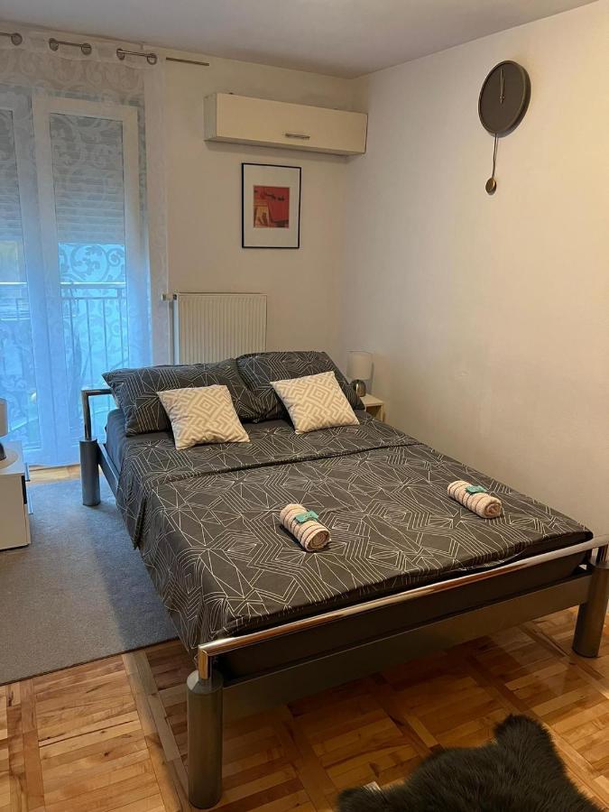 Apartman West - Private Parking Place Záhřeb Exteriér fotografie
